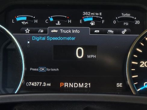 Used 2016 Ford F150 Lariat w/ Equipment Group 502A Luxury AWD/4WD image 31