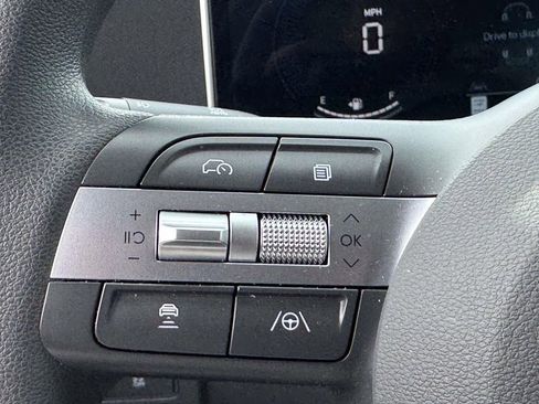 Certified 2025 Hyundai Sonata SE image 17