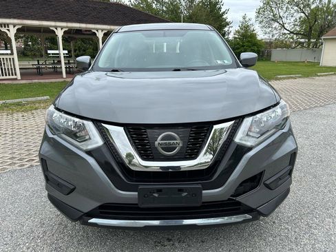 Used 2017 Nissan Rogue S AWD/4WD image 2