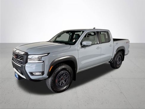 Used 2025 Nissan Frontier PRO-4X w/ Pro Premium Package AWD/4WD image 2