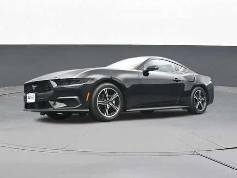 Used 2025 Ford Mustang Premium image 50