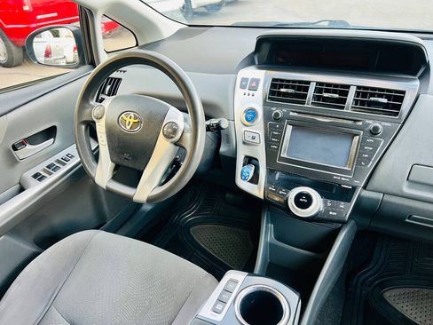 Used 2014 Toyota Prius V Three FWD image 18