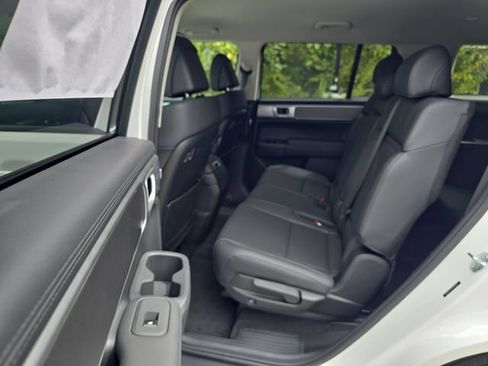 New 2027 Hyundai Santa Fe SEL FWD image 14