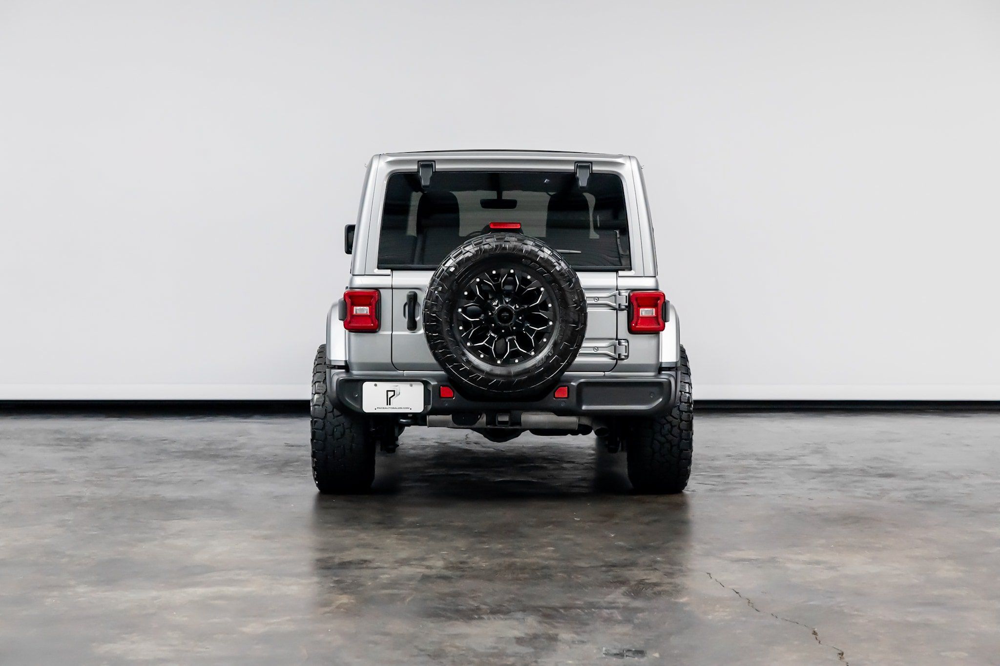 Used 2021 Jeep Wrangler Unlimited Sahara AWD/4WD image 16