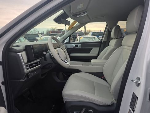 Used 2025 Hyundai Santa Fe SEL image 19
