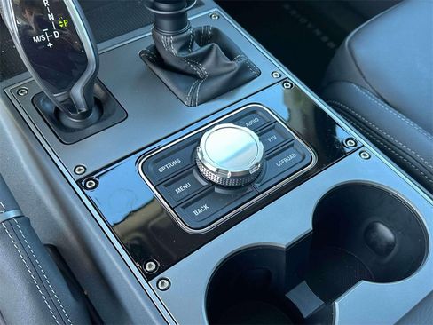 Used 2025 INEOS Grenadier Fieldmaster Edition image 28