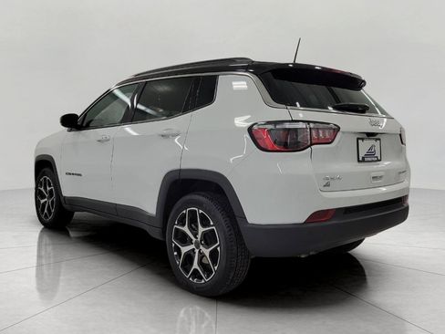 Used 2025 Jeep Compass Limited AWD/4WD image 20