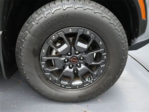 Used 2023 Nissan Frontier PRO-4X w/ Pro-4X Premium Package image 31