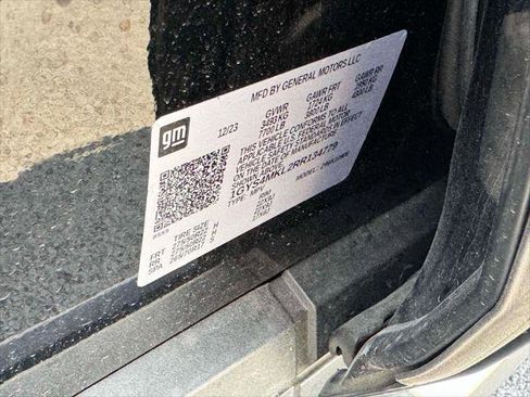 Used 2024 Cadillac Escalade ESV Premium Luxury Platinum image 19