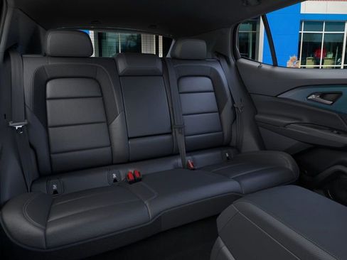 New 2026 Chevrolet Equinox EV LT image 17