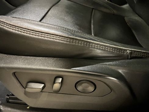 Used 2022 Chevrolet Tahoe High Country image 23