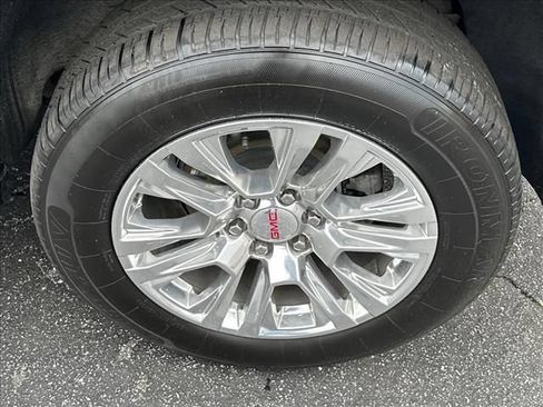 Certified 2024 GMC Yukon Denali RWD image 39