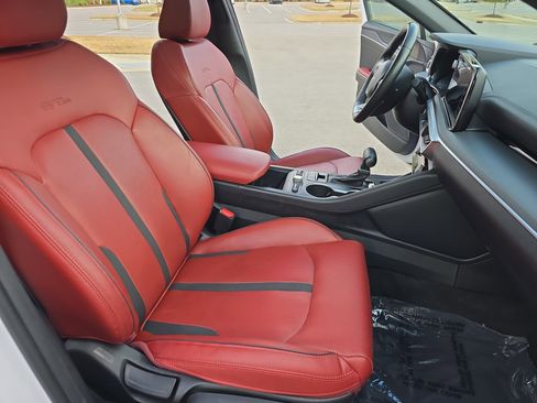 Used 2023 Kia K5 GT-Line image 10