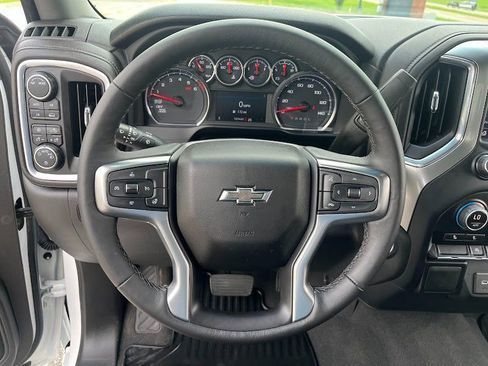 Used 2022 Chevrolet Silverado 1500 RST image 12