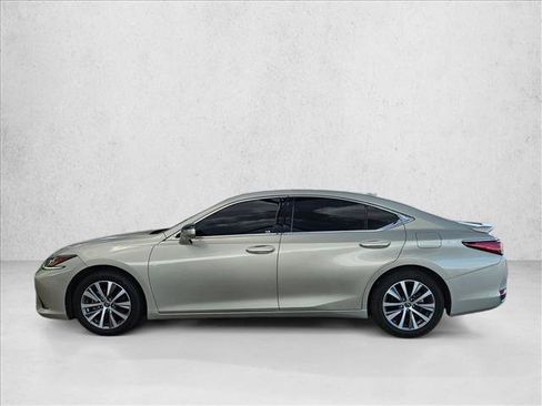 Used 2021 Lexus ES 300h w/ Accessory Package FWD image 9