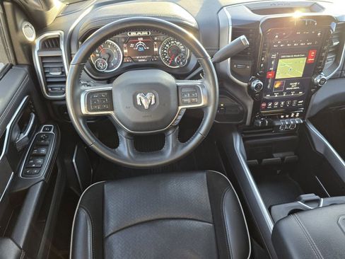 Used 2020 RAM 3500 Laramie image 17
