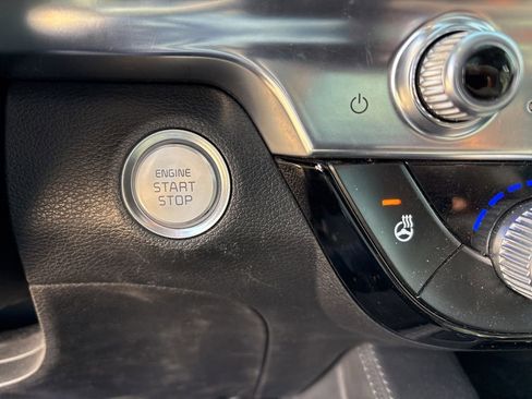 Used 2022 Kia Telluride SX w/ SX Prestige Package AWD/4WD image 8