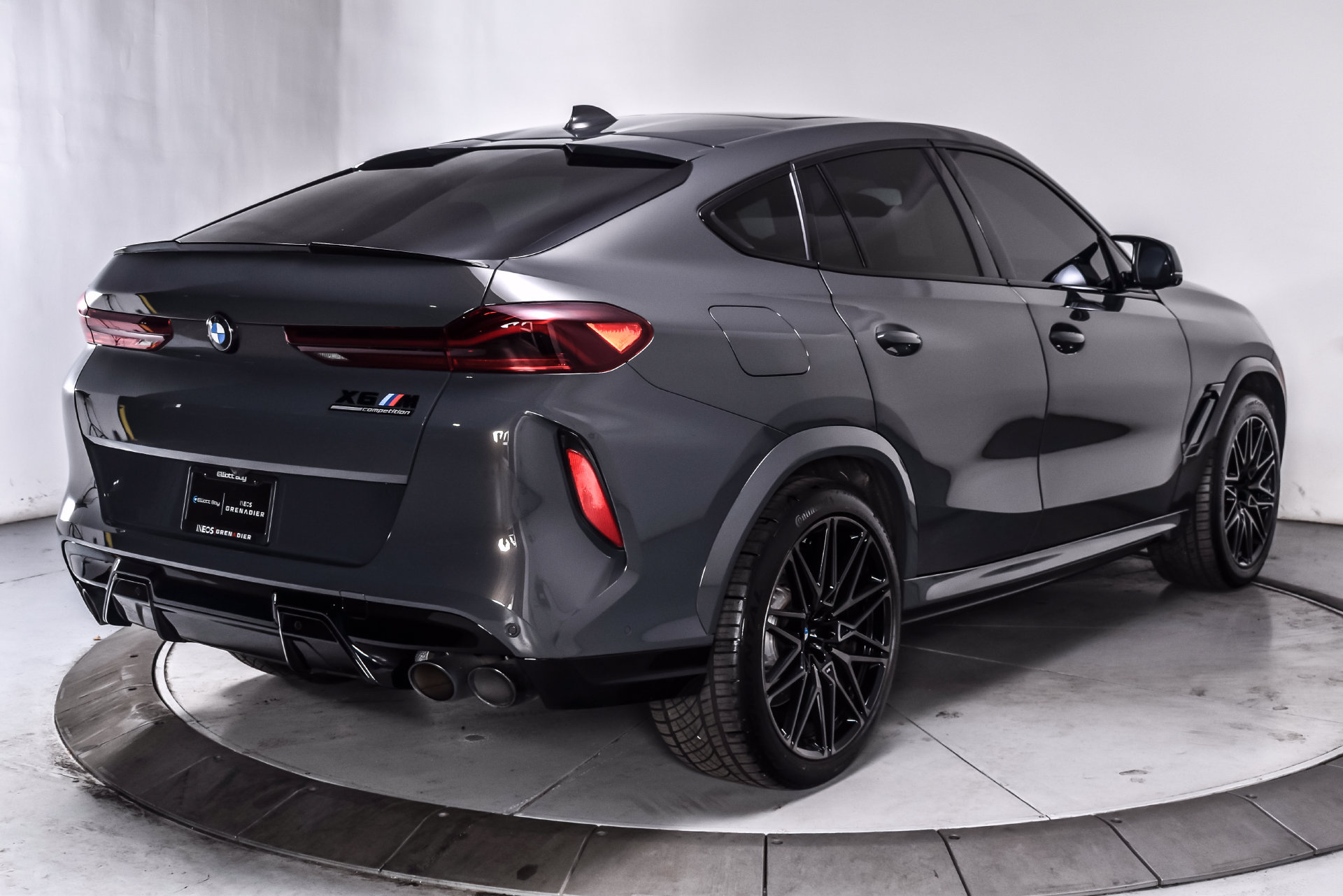 Used 2022 BMW X6 M w/ Competition Package AWD/4WD image 6