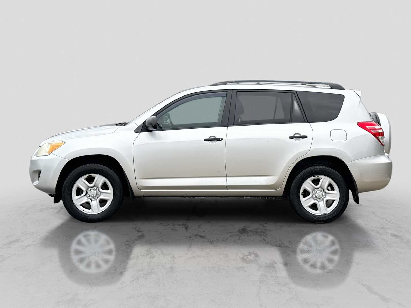 Used 2011 Toyota RAV4 4WD w/ Base L4 Extra Value Pkg image 3