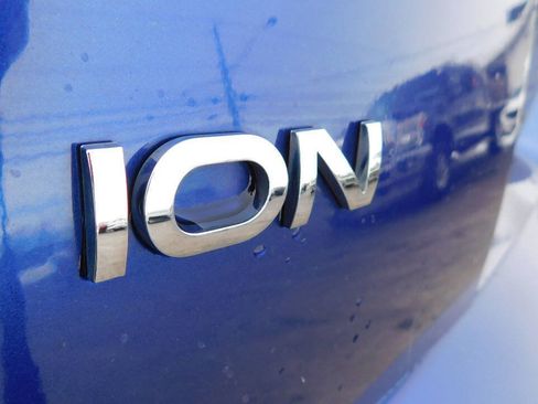 Used 2006 Saturn ION Level 3 w/ Sun & Sound Pkg FWD image 8