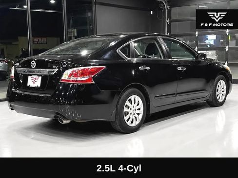 Used 2015 Nissan Altima 2.5 S w/ Power Driver Seat Package FWD image 3
