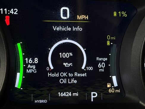 Used 2025 Jeep Wrangler Unlimited Rubicon 4xe w/ Technology Group AWD/4WD image 19