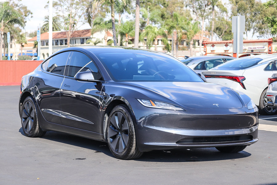 Used 2025 Tesla Model 3 Long Range RWD image 3