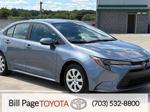 Used 2025 Toyota Corolla LE FWD image 1