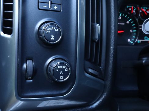 Used 2017 Chevrolet Silverado 1500 LT image 29