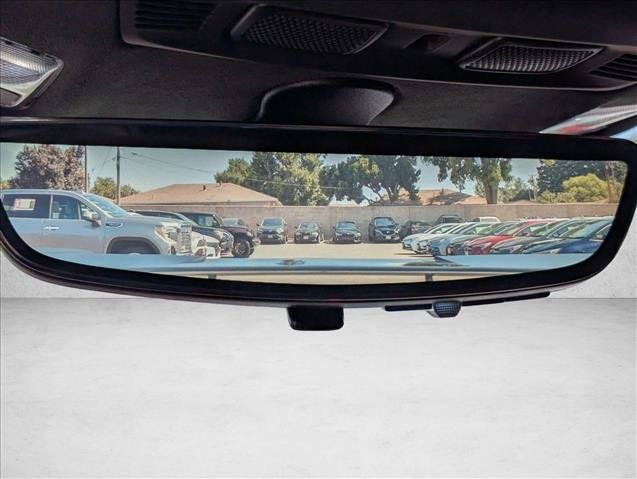 Used 2022 Chevrolet Corvette Stingray Premium Cpe w/ Z51 Performance Package RWD image 15