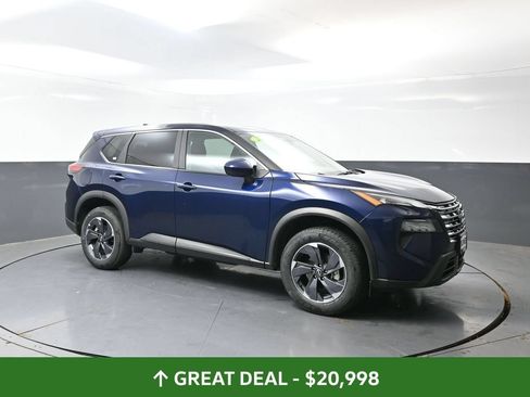 Used 2025 Nissan Rogue SV FWD image 5