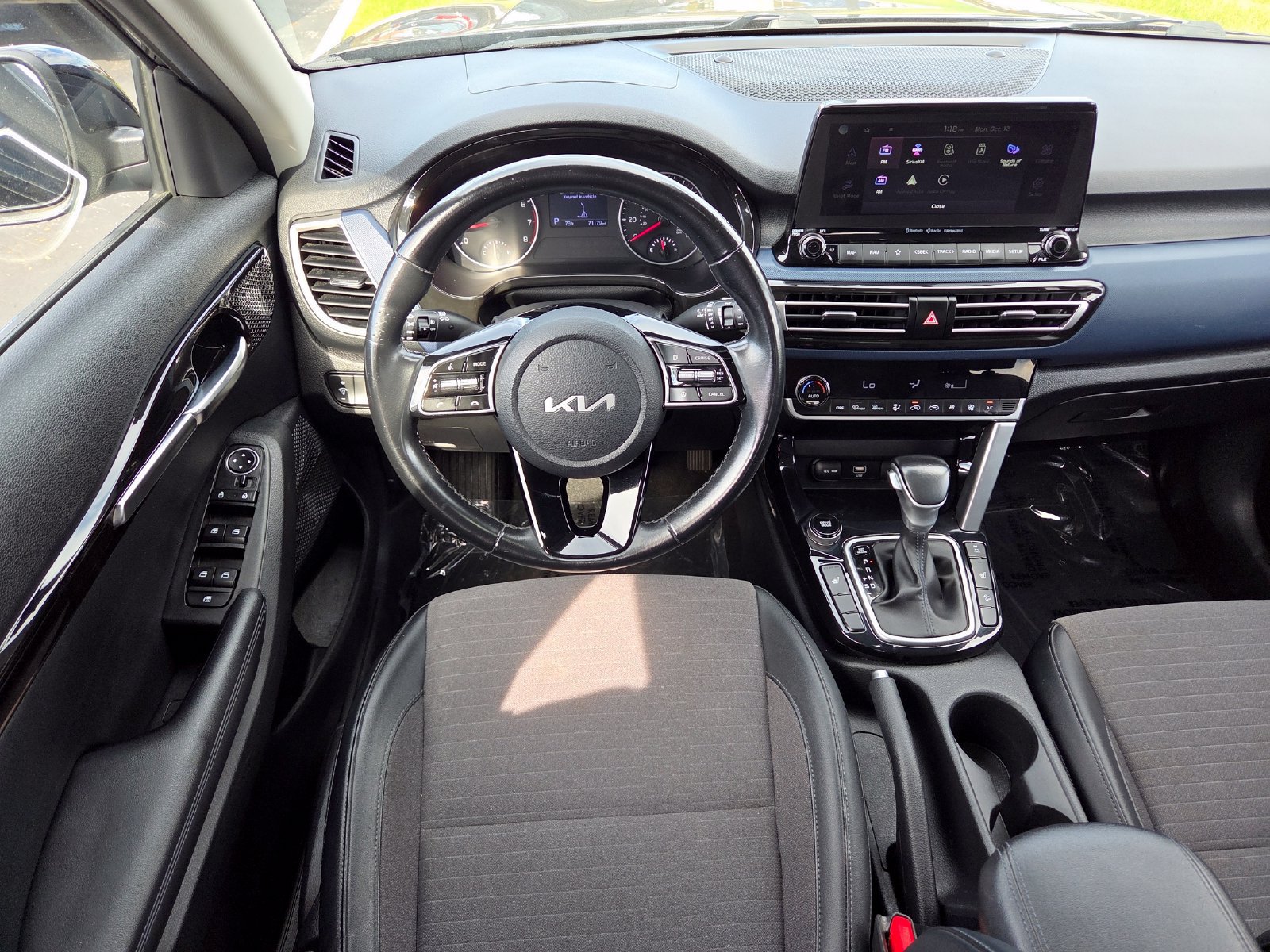 Used 2023 Kia Seltos Nightfall Edition AWD/4WD image 13