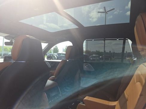 Certified 2024 Lincoln Aviator Black Label AWD/4WD image 7
