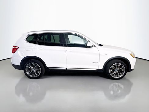 Used 2016 BMW X3 xDrive28i image 11