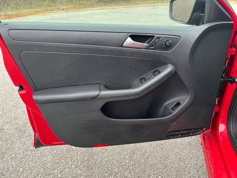 Used 2014 Volkswagen Jetta S image 7