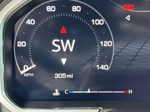 New 2026 GMC Sierra 2500 AT4 w/ AT4 Premium Plus Package AWD/4WD image 23