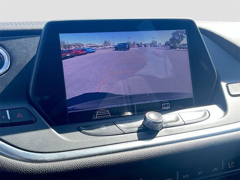 Used 2021 Chevrolet Blazer LT image 13