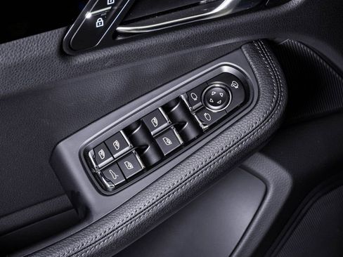 New 2026 Porsche Macan image 26