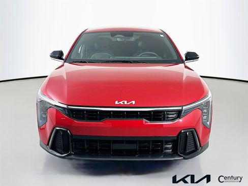 Certified 2025 Kia K4 GT-Line image 2