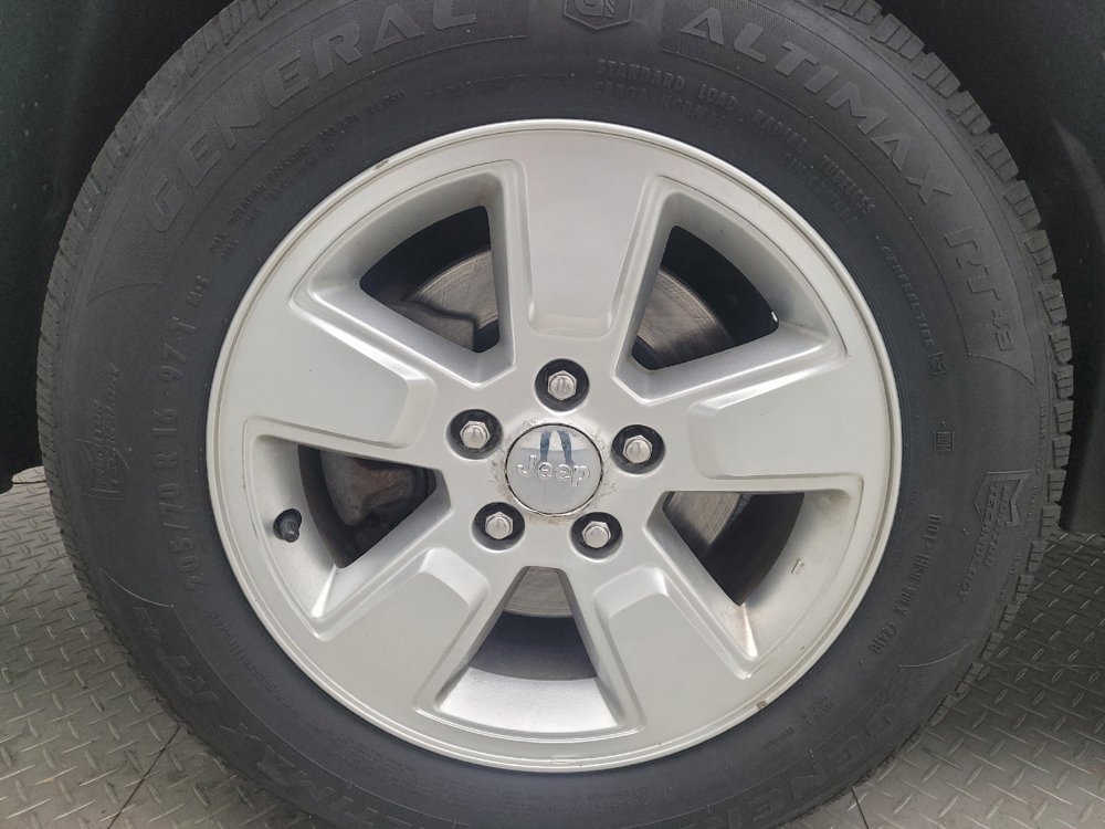 Used 2014 Jeep Compass Sport w/ Power Value Group FWD image 31