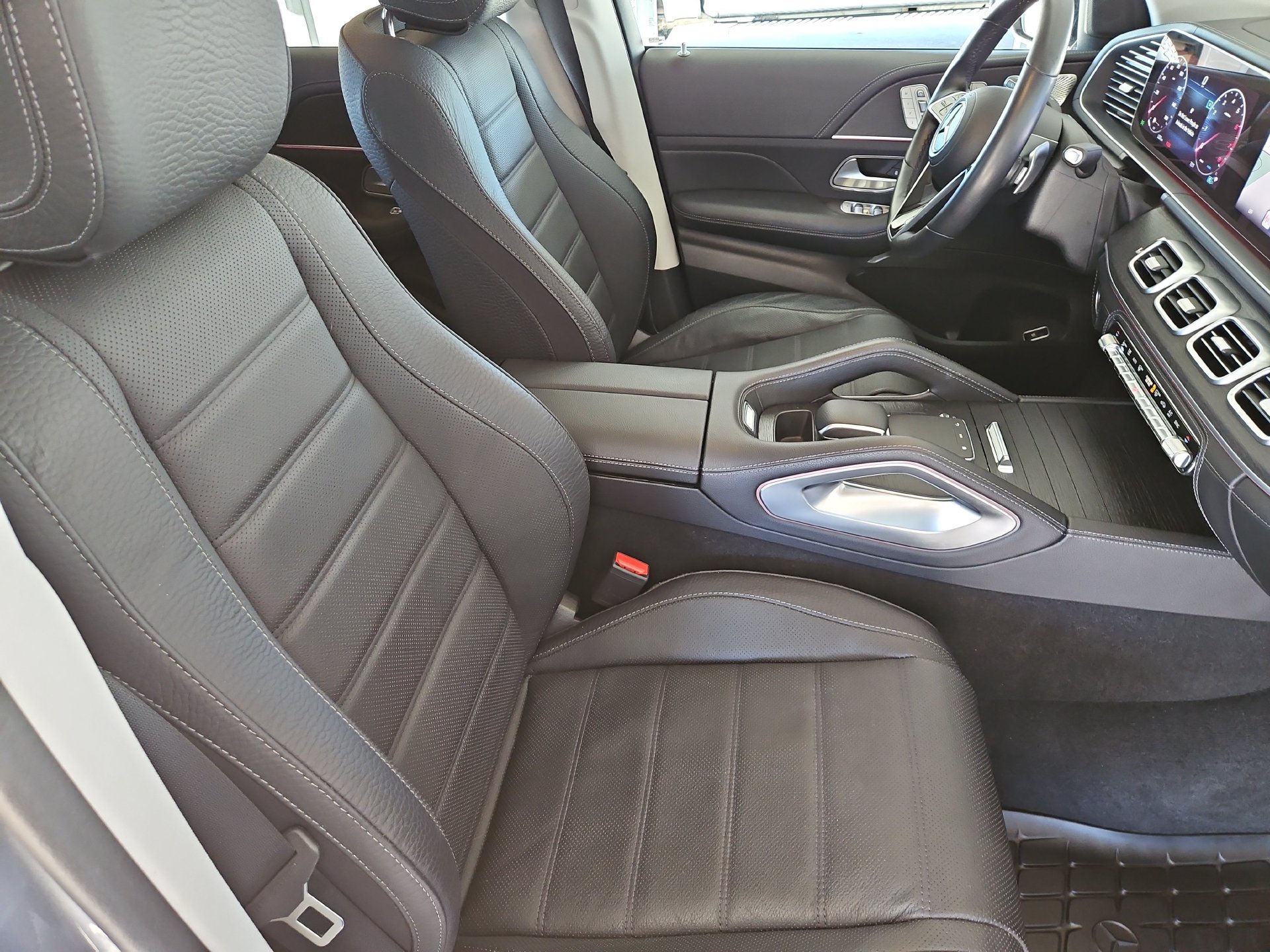 Used 2024 Mercedes-Benz GLE 450 4MATIC image 16