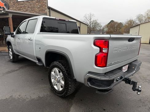 Used 2022 Chevrolet Silverado 2500 LTZ w/ LTZ Plus Package AWD/4WD image 6