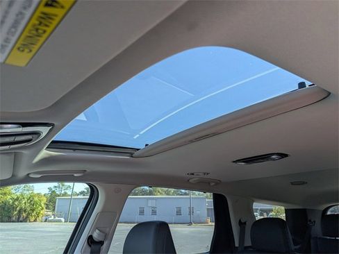 Used 2023 Hyundai Palisade SEL w/ Premium Package image 23