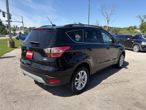 Used 2018 Ford Escape SE AWD/4WD image 8