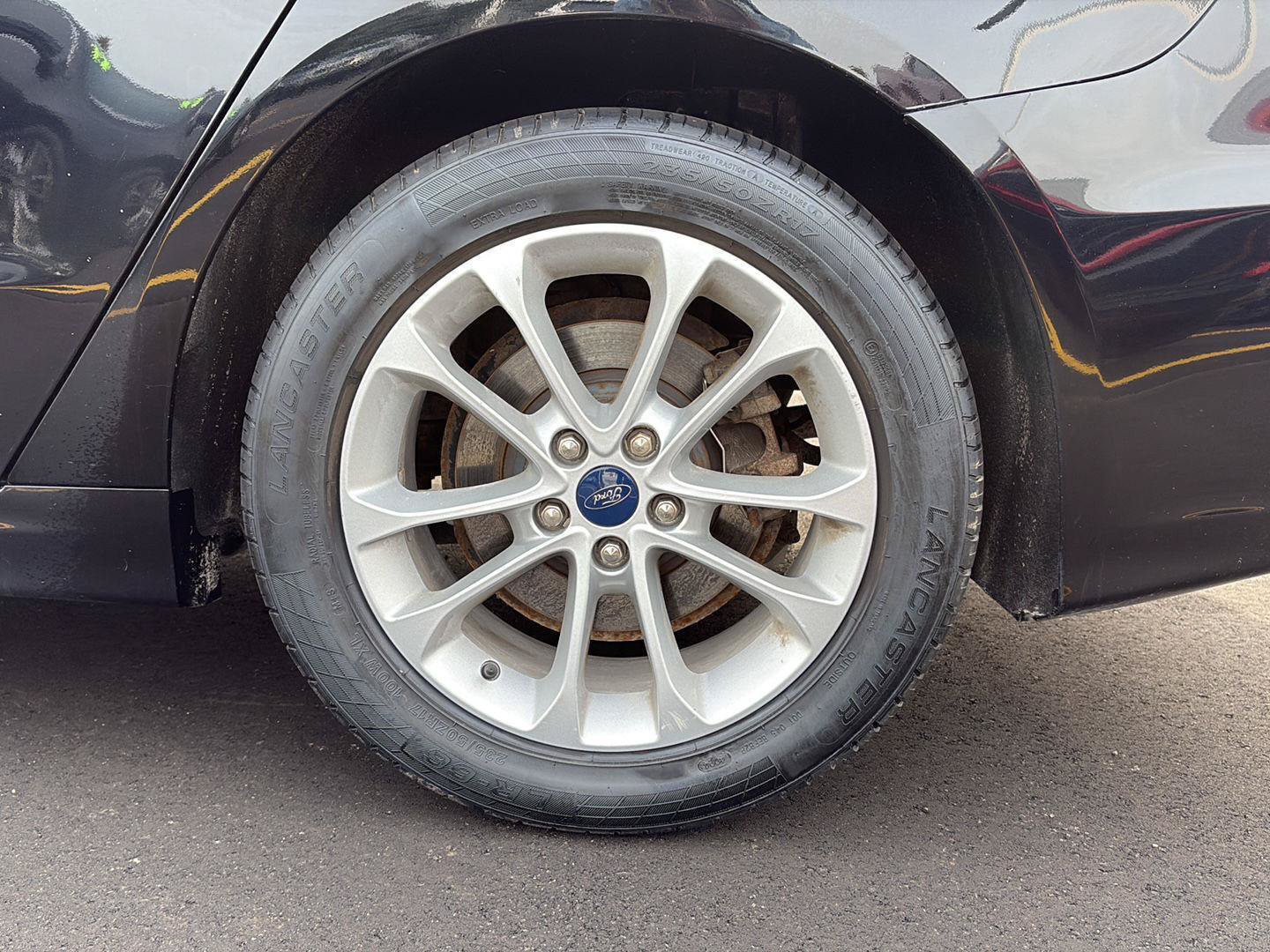 Used 2020 Ford Fusion SE FWD image 23