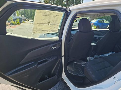 New 2027 Chevrolet Bolt LT FWD image 19