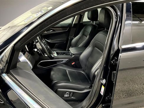 Used 2021 Jaguar F-PACE image 20