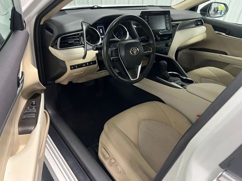 Used 2023 Toyota Camry LE image 2