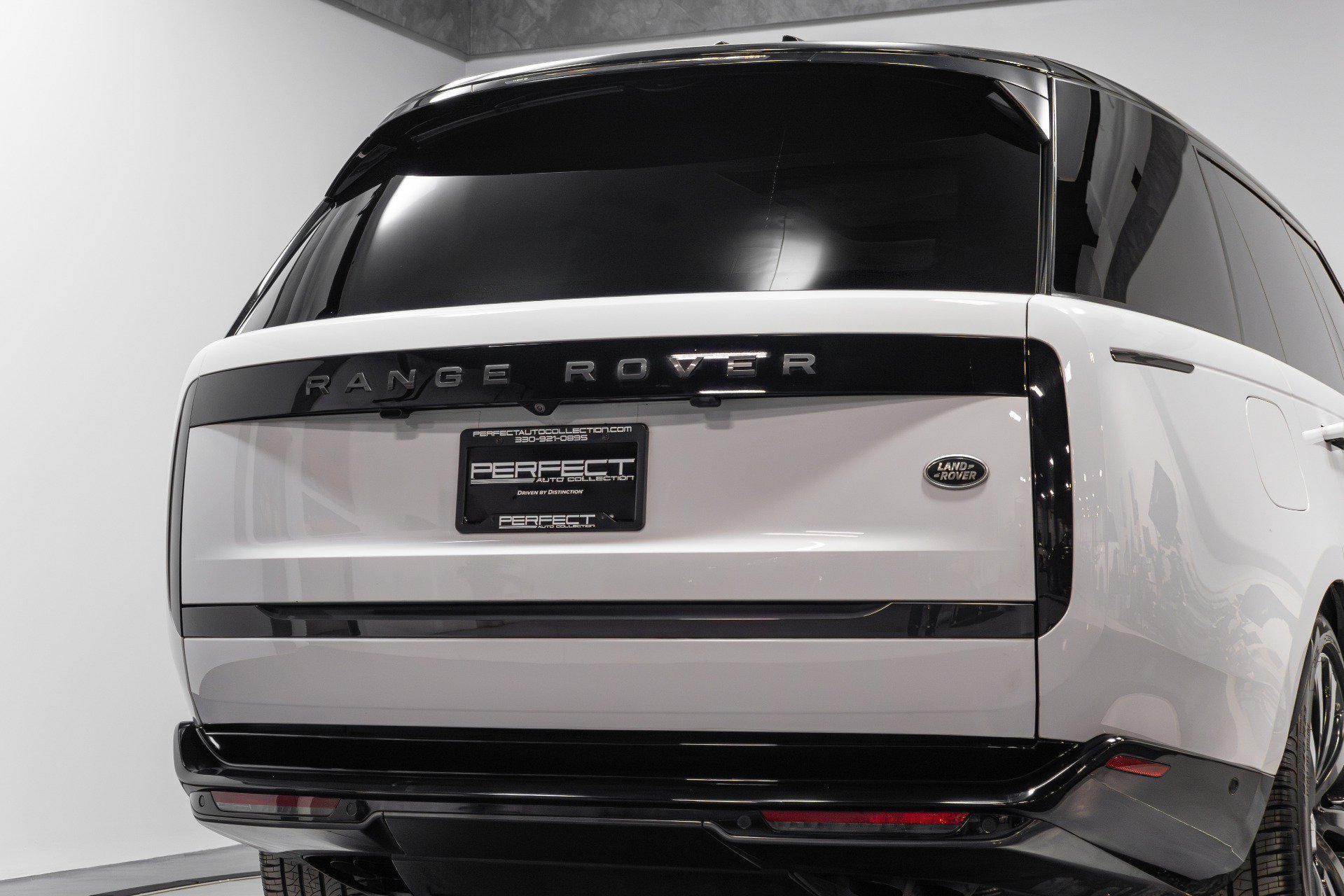 Used 2023 Land Rover Range Rover Long Wheelbase Autobiography AWD/4WD image 76