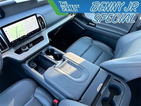 Used 2025 Ford Expedition Max Active image 24